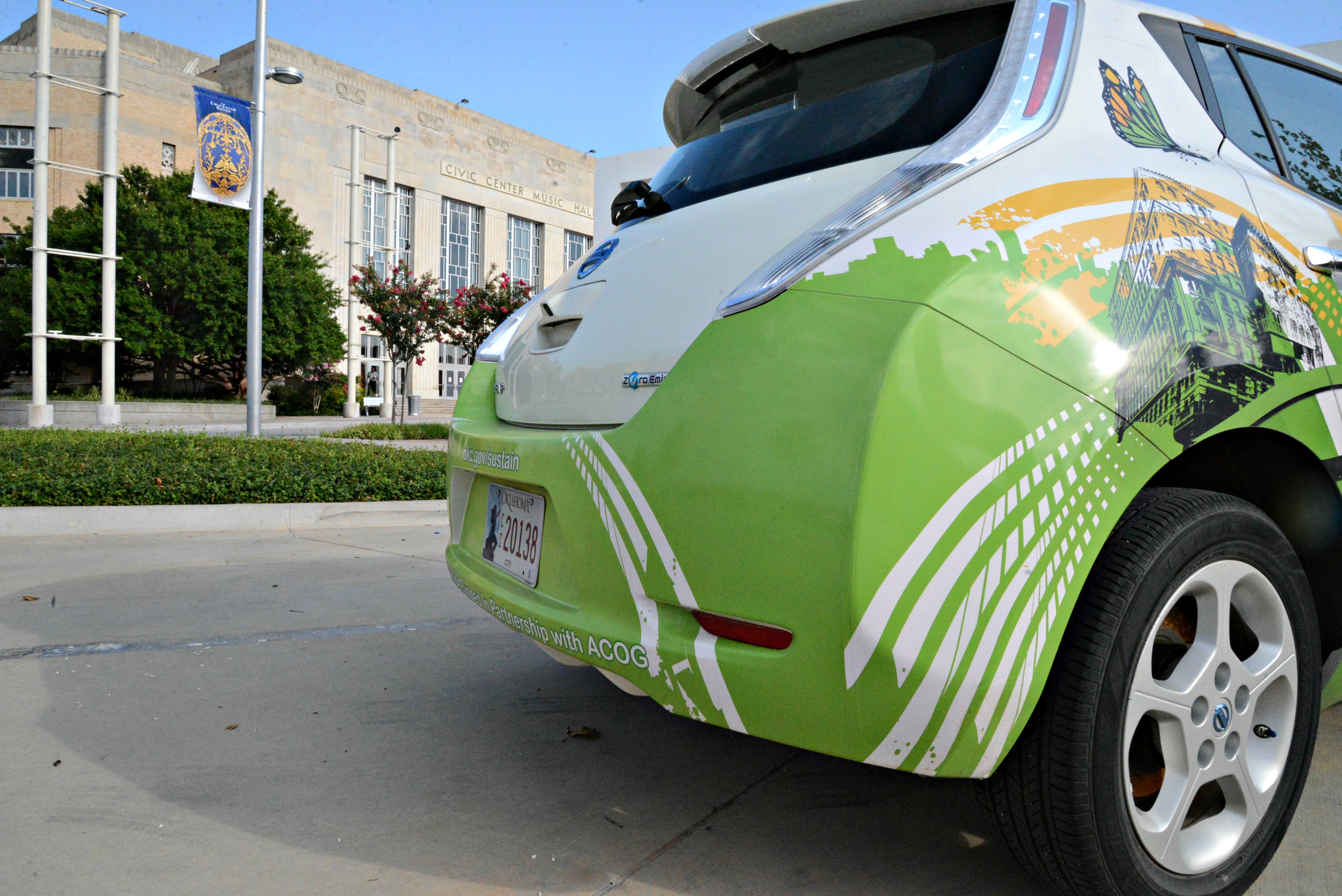 ACOG Clean Citie Car in front of Oklahoma City Civic Center